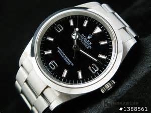 請問IWC MARK15或ROLEX EXPLORE 1?