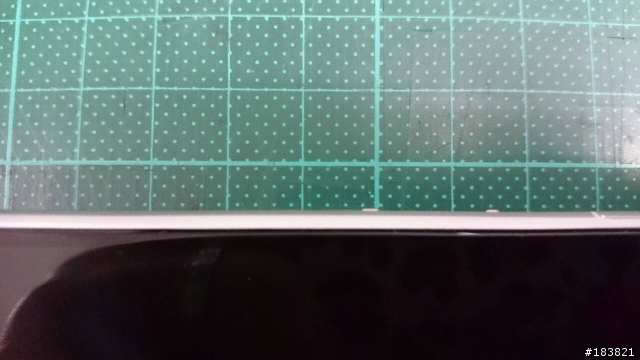 請問各位Z2手機上面的磁充有沒有這樣的情形