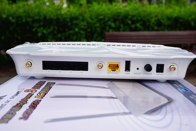 [心血測試] D-LINK DIR-880L AC1900 雙頻機皇 體驗極速測試