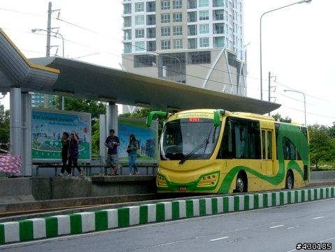 （巧合的20億）台中BRT、曼谷BRT的預算比較，讓數字說話 ；加上巴西Curitiba BRT車站建構價格。