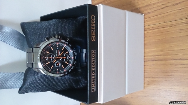 吃個牛肉麵買了兩隻SEIKO…