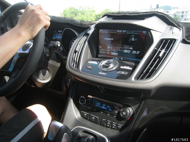 [簡單開箱]kuga 2.0 Titanium