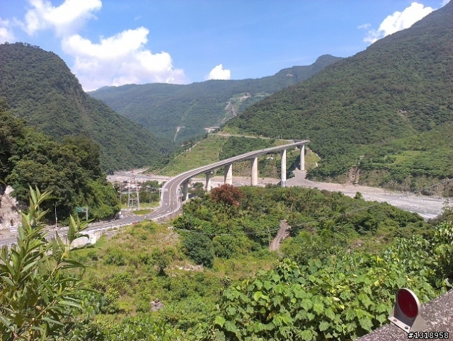 獨享台24線省道的自虐