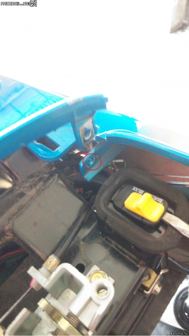 <分享>FT6車箱加裝USB充電器&LED燈