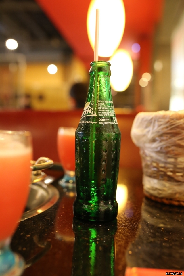SIGMA35mm.f1.4，開心購入疊磚