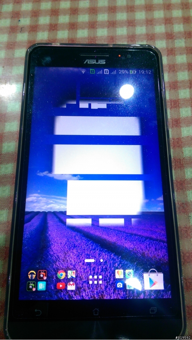 ASUS ZF6 只要結束程式回手機桌面就會出現此狀況 求解!!