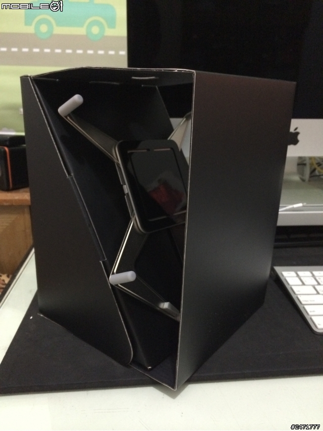 [開箱]Luxa2-iPad/iPhone支架不專業開箱from+ScourPad+