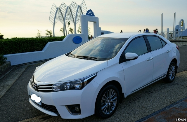 (開箱)前幾天交車的11代ALTIS經典白