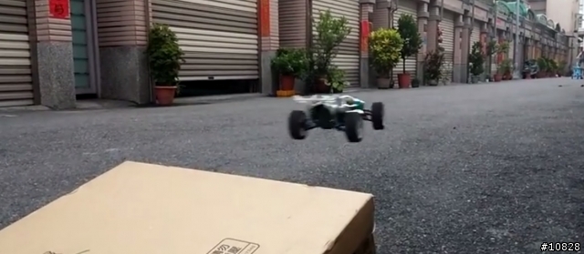 跳台的魅力，小孩無法擋~