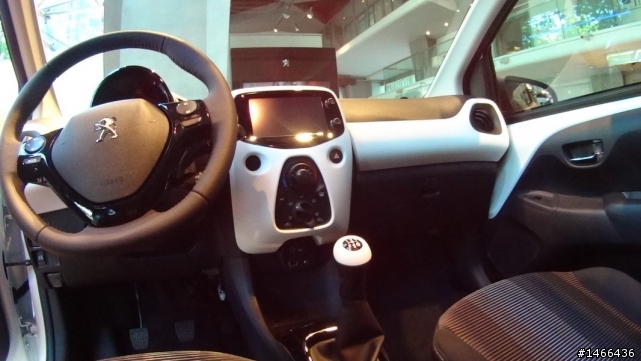 新Peugeot 308實車照