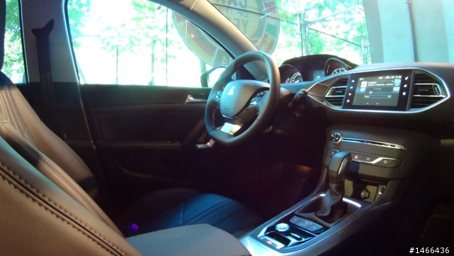 新Peugeot 308實車照