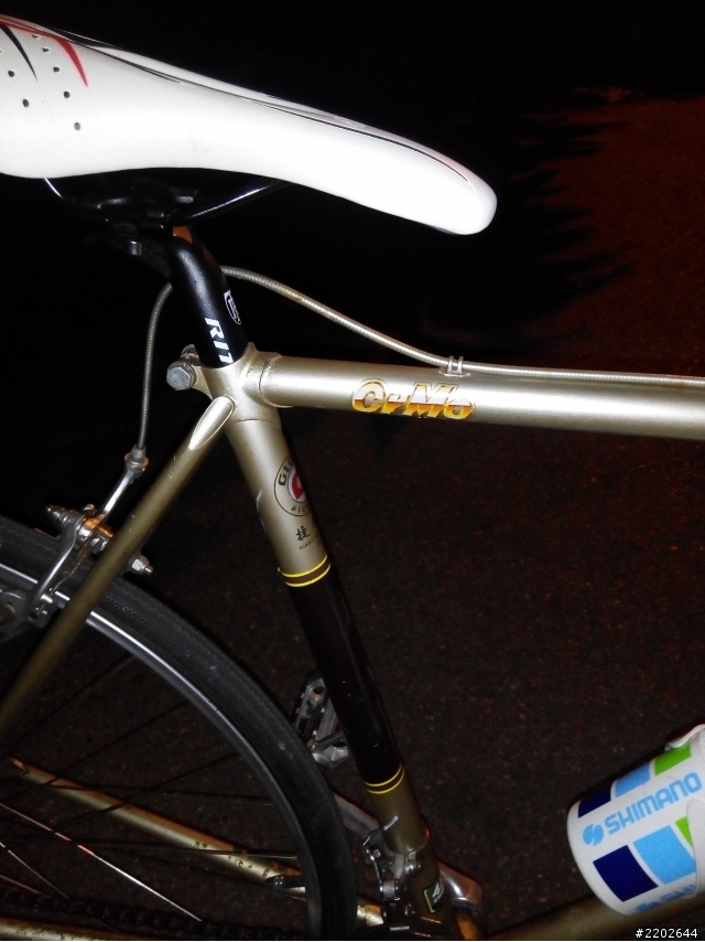想請教各位前輩家中這台鋼管車的年代以及歷史?