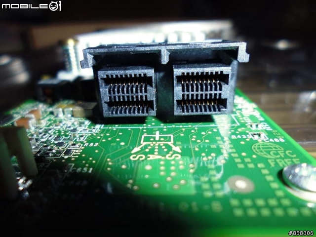 [開箱]Adaptec 81605ZQ SAS RAID 16埠 PCIe 3.0