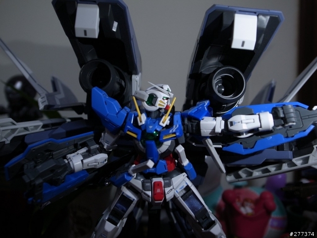 RG Exia & HG GN-ARMS Type-E 圖多