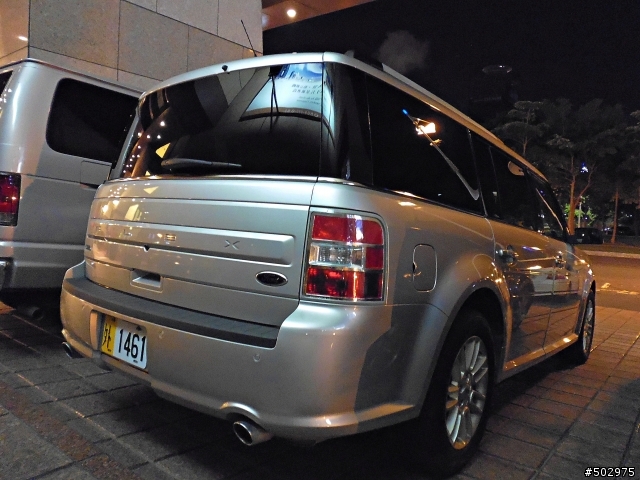 第一次看到這種車型 FORD Flex