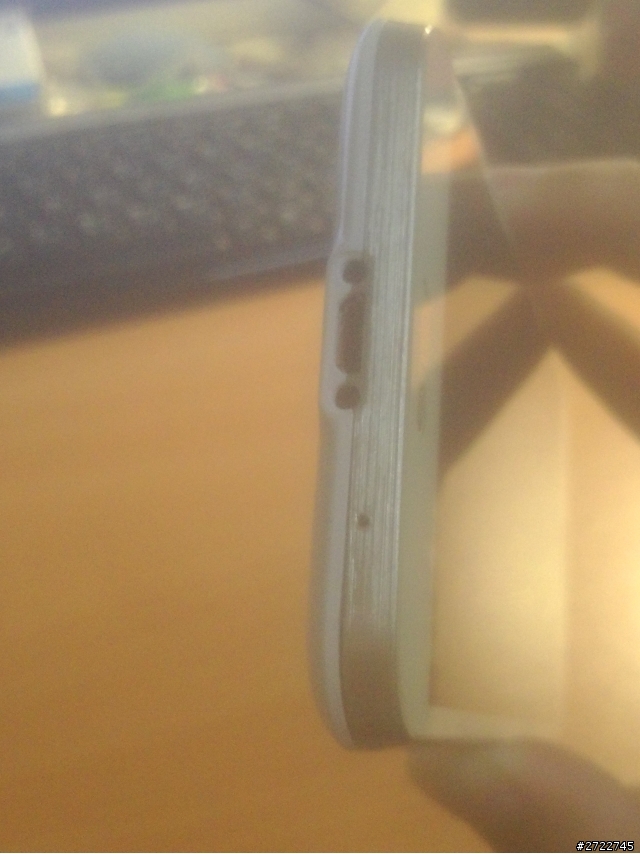 關於新買的ASUS PadfoneS機殼的縫隙 以及Padfone2相機問題