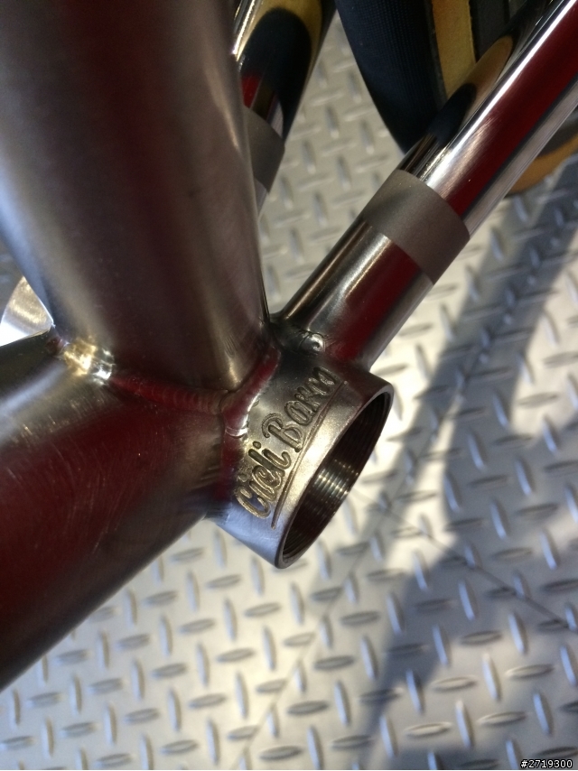 100% 義大利製的XCr frame