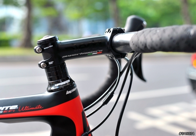 LaPierre -XELIUSLaPierre -XELIUS 一級碳纖維公路車完工