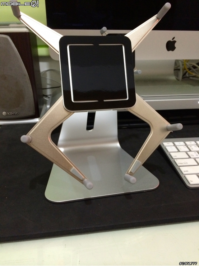 [開箱]Luxa2-iPad/iPhone支架不專業開箱from+ScourPad+