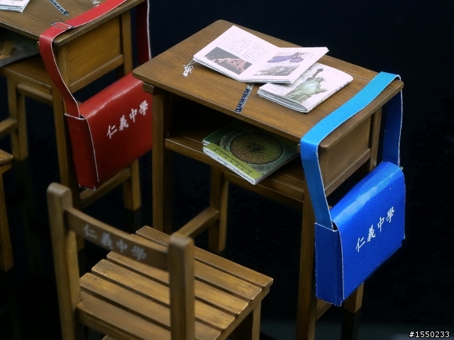 AFV  1/12 高中課桌椅