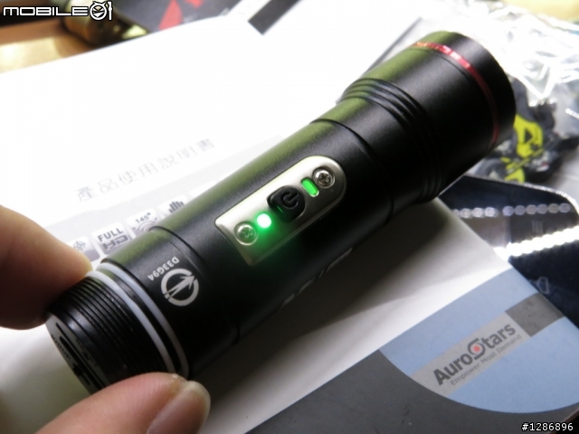 [ 開箱 ] 獵豹 M4 Lumi 光進化大光圈 行車紀錄器 [補夜拍畫面]
