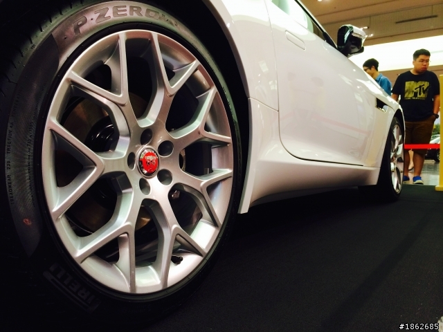 英倫美豹果真美爆 F-Type Coupe