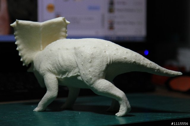 仿真動物模型製作--加斯莫龍(Chasmosaurus)