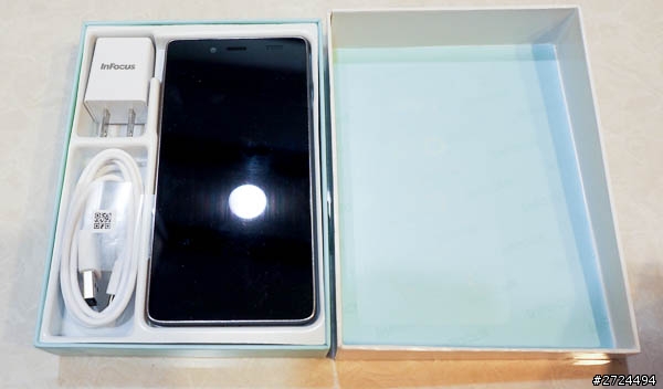 平價、高質感的4G LTE手機-InFocus M511 紫色版 簡單開箱
