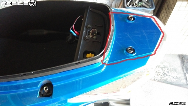 <分享>FT6車箱加裝USB充電器&LED燈