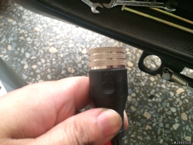 這電池接頭是什麼接頭型號呢？能承受4300w嗎？(以查到規格了）