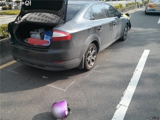 2013.11.27 車禍 機車閃避未禮讓直行車之轉彎車輛
