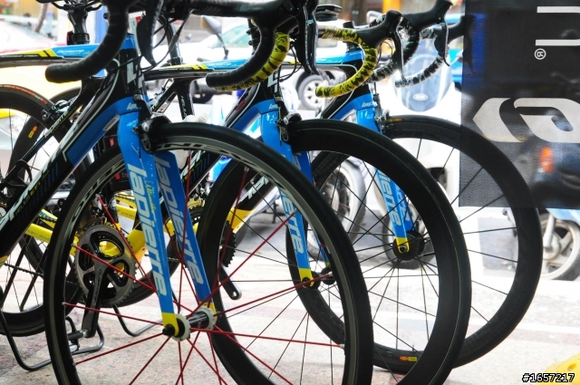 法國3P LAPIERRE EFI ULTIMATE 一級碳車大力開(香)文