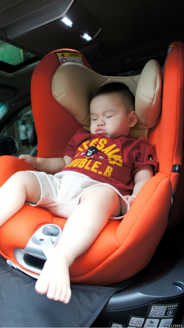 Cybex sirona 360°旋轉汽座開箱
