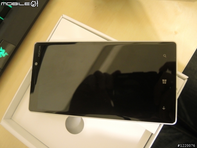 [分享] Nokia Lumia 930(白色)