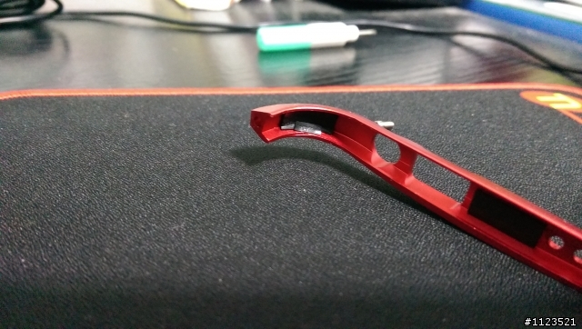 Devilcase M8 17號後出貨板本 是否會刮傷?(附圖)