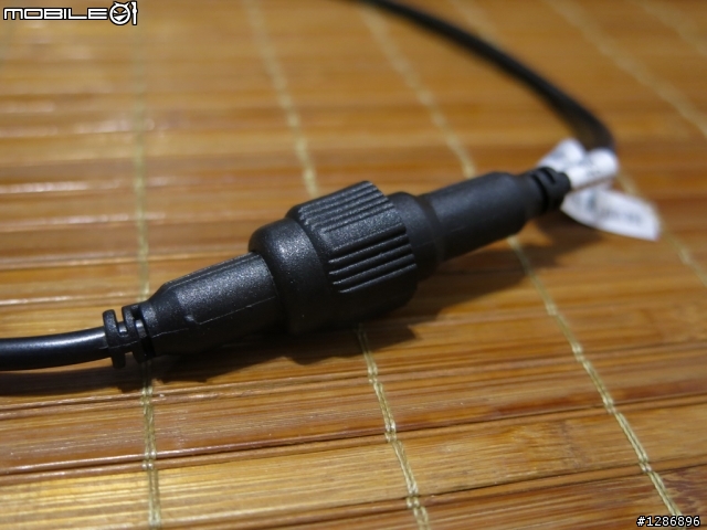 [ 開箱 ] 獵豹 M4 Lumi 光進化大光圈 行車紀錄器 [補夜拍畫面]