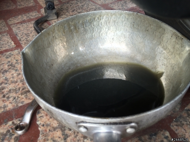 電動機車換下來的齒輪油都這樣黑嗎？