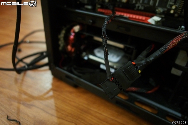 夭壽勒！NZXT 悲劇發生，我的 LED SLEEVE燈條 竟然燒掉了...