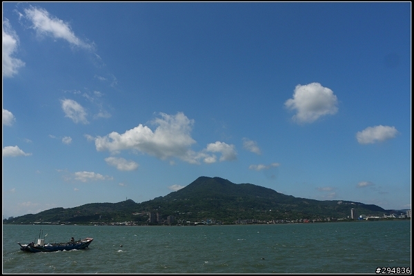 2014.07.13【單車遊記】淡水‧ 大屯山腳下的新鮮事(六塊厝漁港 & 屯山花海)
