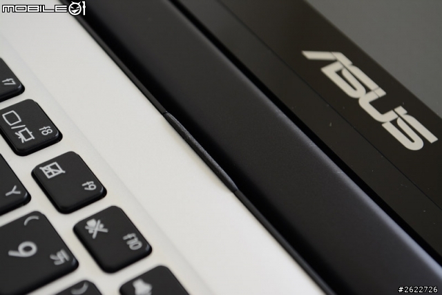[開箱] 翻轉大筆電ASUS FLIP TP500LN