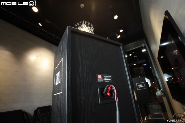 是什麼樣的喇叭一賣就30幾年，而且外型居然都還沒變 !   答案就是 JBL 4312E (第五代)  開箱文