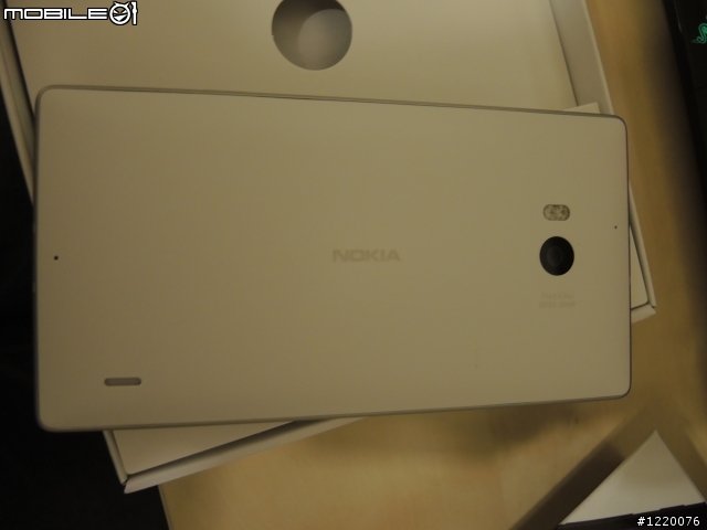 [分享] Nokia Lumia 930(白色)