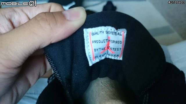 請JORDAN迷幫驗AJ11