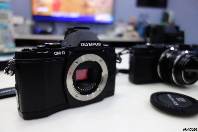 勸敗~勸到自己又敗了! Olympus E-M5...