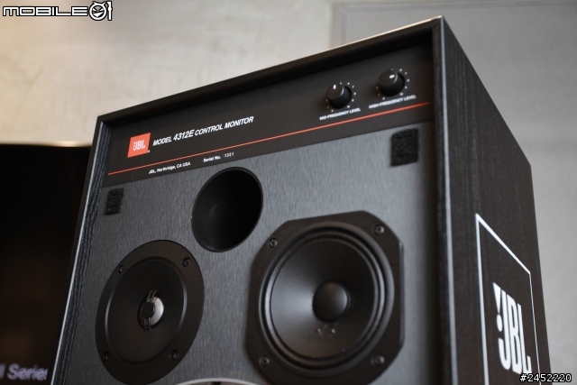 是什麼樣的喇叭一賣就30幾年，而且外型居然都還沒變 !   答案就是 JBL 4312E (第五代)  開箱文