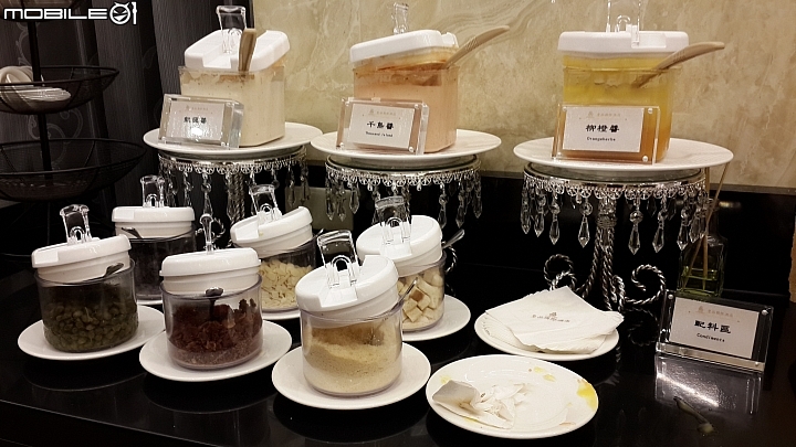 Line饅頭遊臺灣之 “嘉義 皇品國際酒店 舞蝶西餐廳用餐分享”