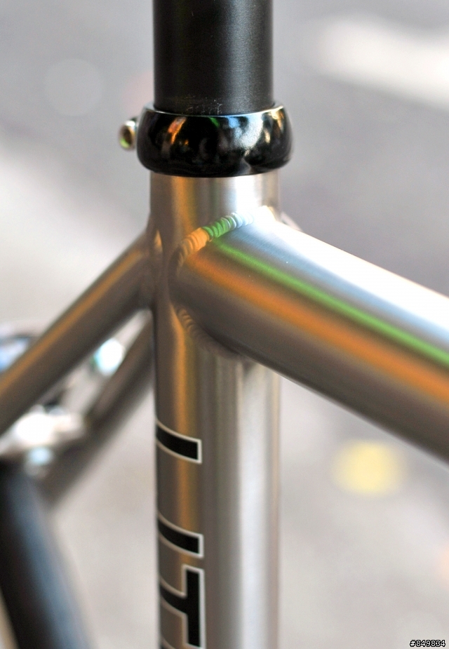 手工 LITESPEED T7 鈦合金700c公路車 完工！！
