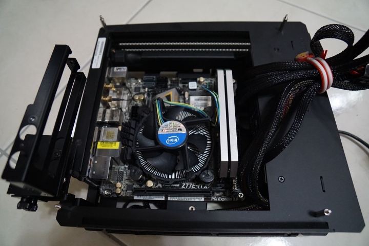 招潮蟹的逆襲(進化之水冷蟹)-ASUS MARS 760硬上IN WIN H-Frame mini ITX