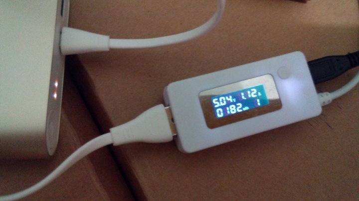 小米10400 mAH vs nibiru/尼比魯神盾 10000mAH 移動電源