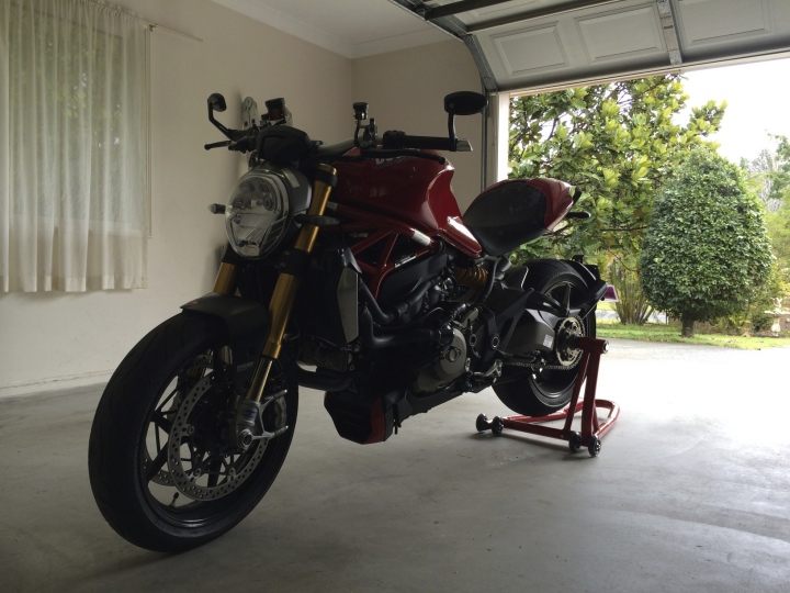 [開箱] Ducati Monster 1200s